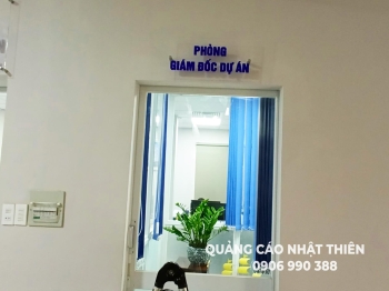 Bảng tên phòng mica chữ nổi