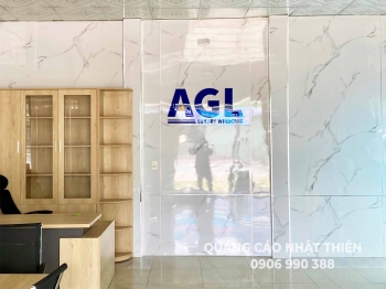 Bảng logo công ty mica