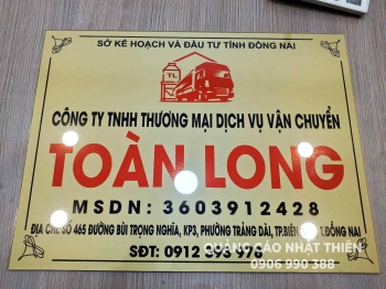 Bảng tên công ty mica KT 40*30cm