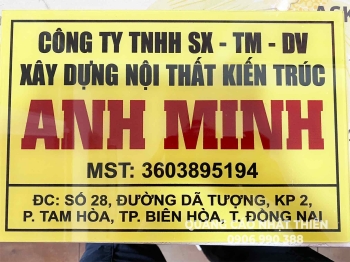 Bảng tên công ty mica KT 30*20cm