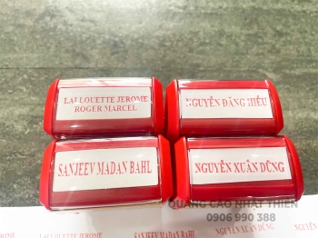 Khắc dấu tên 01